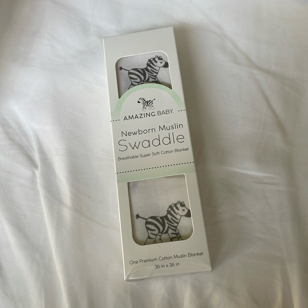 Amazing baby newborn muslin swaddle